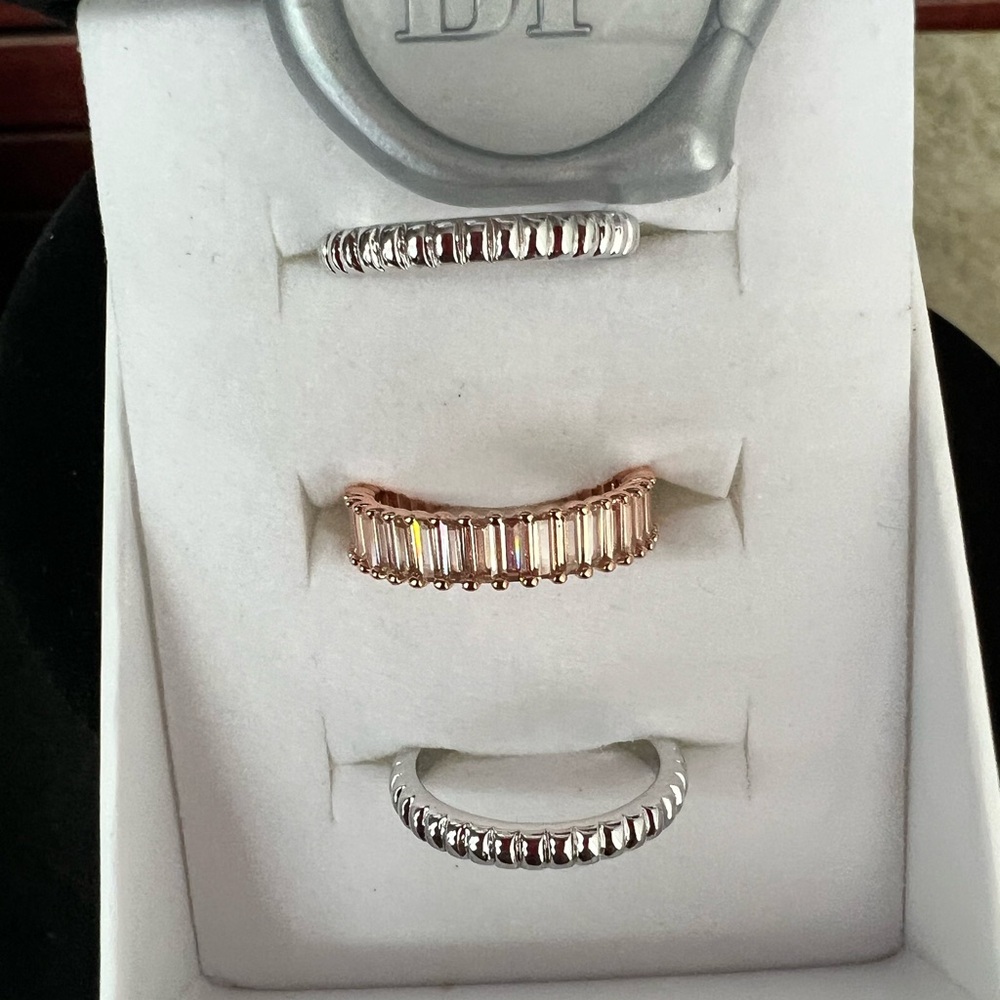 Modern Silver and Gold Geometric Rings